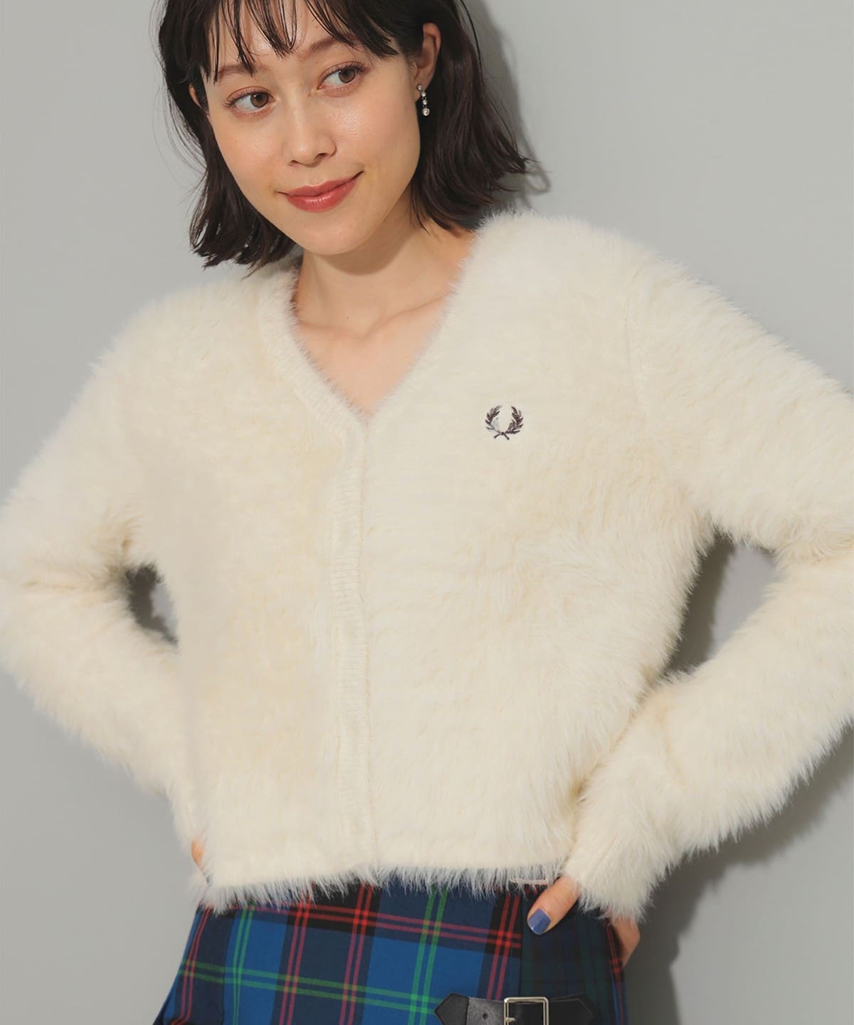 Ray BEAMS（レイ ビームス）【別注】FRED PERRY / Fluffy V-neck Knit Cardigan（トップス カーディガン ）通販｜BEAMS