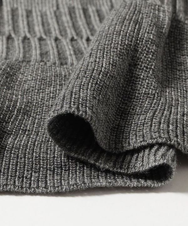 Ribbed Ruffle V-Neck Cardigan