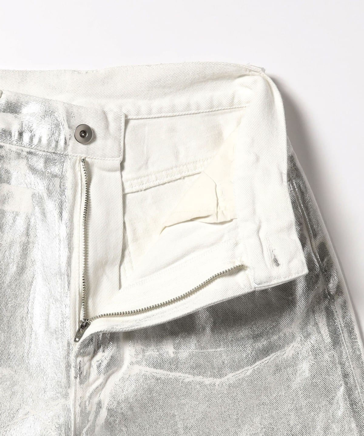 Ray BEAMS（レイ ビームス）箔プリント デニムパンツ（パンツ