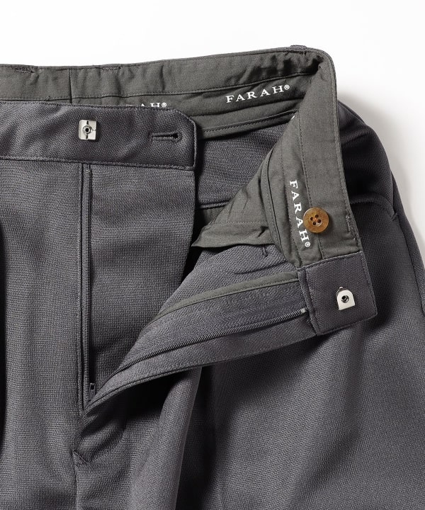 Two Tuck Wide Tapered Pants | FARAH(ファーラー) / パンツ