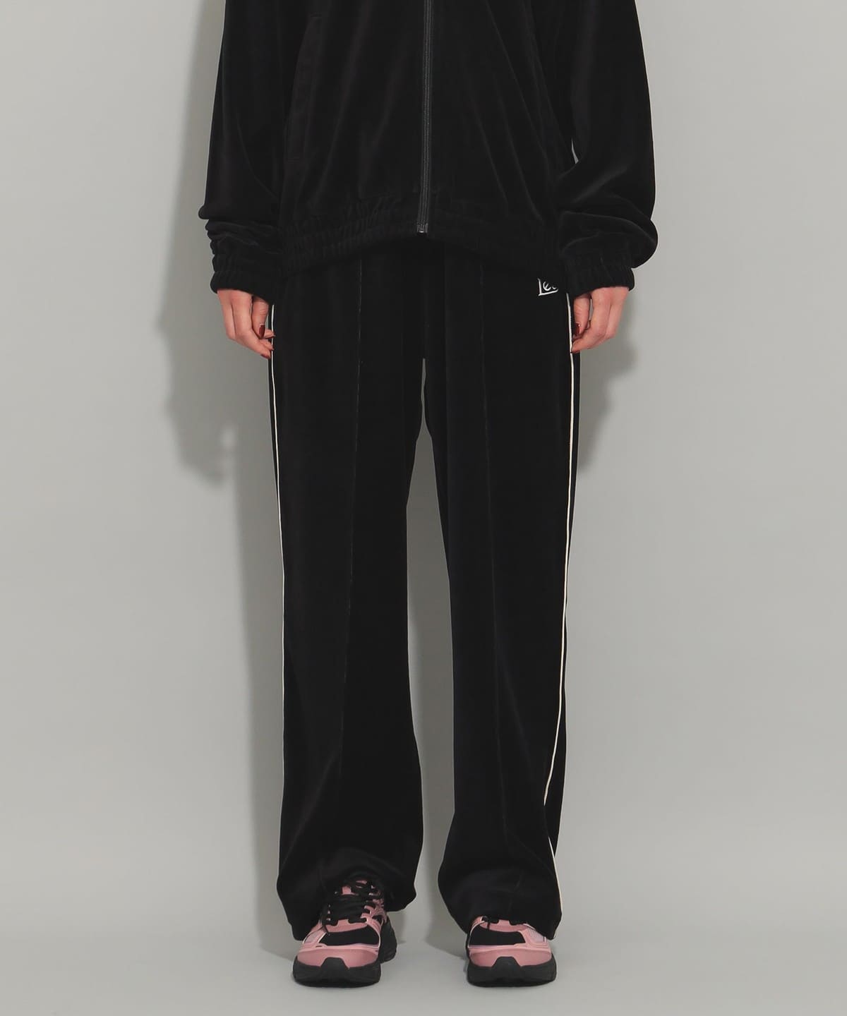 Ray BEAMS（レイ ビームス）Lee / VELOR TRACK PANTS（パンツ