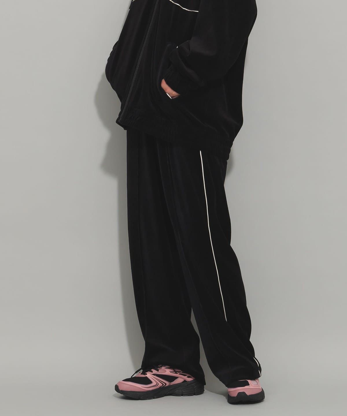 Ray BEAMS（レイ ビームス）Lee / VELOR TRACK PANTS（パンツ