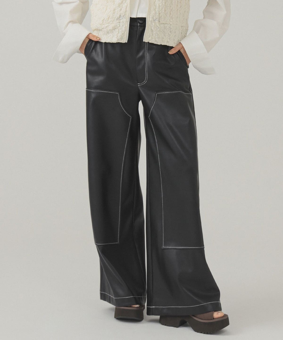 フェイクレザー ダブルニーパンツ パンツ WOMEN BLACK 0 フェイクレザー ダブルニーパンツ パンツ WOMEN BLACK 0