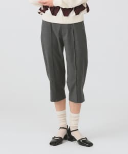 ストレッチ カプリ パンツ
