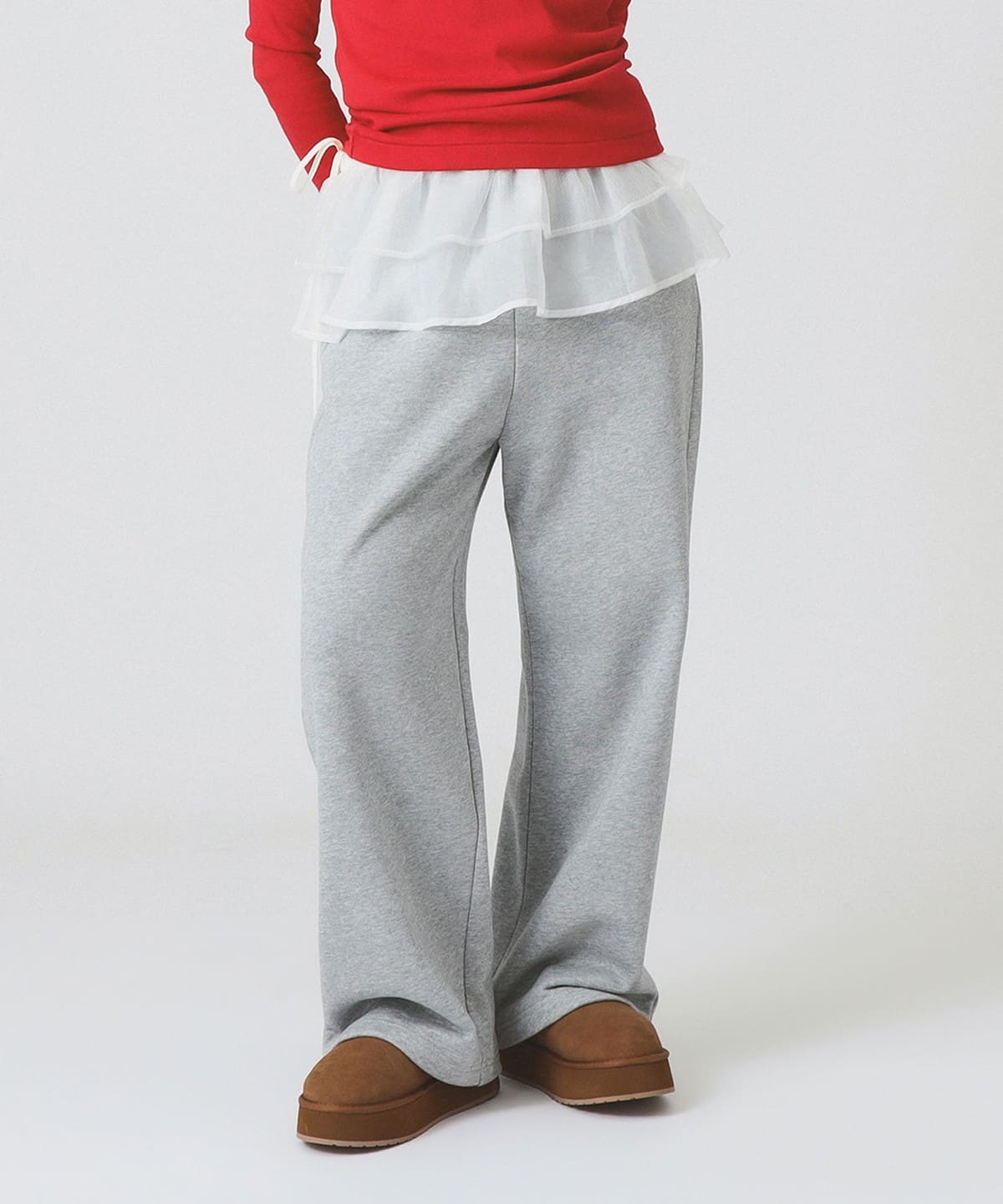 Ray BEAMS（レイ ビームス）フリルベルト セット スウェットパンツ