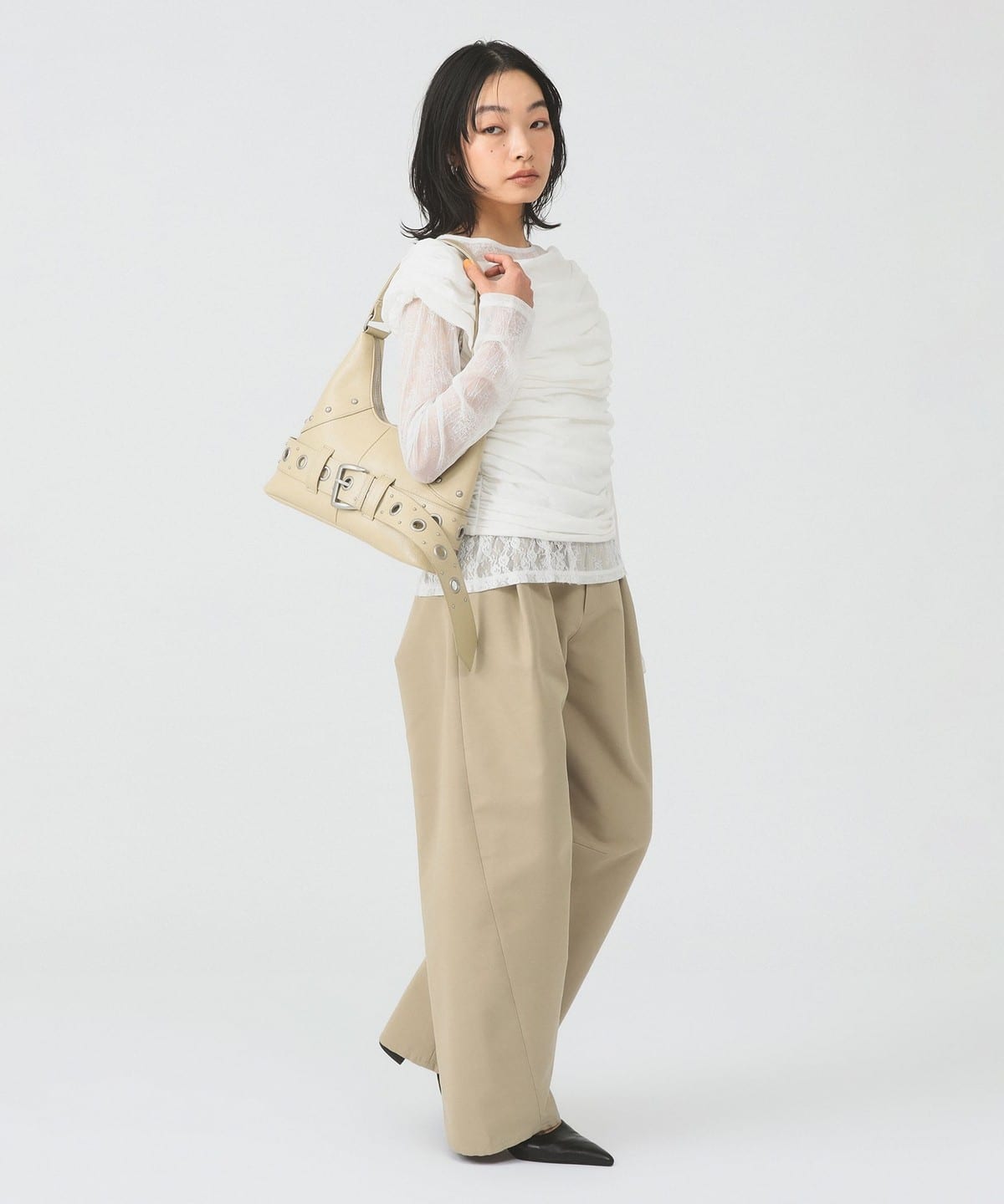 レディース 2タック カーブ バレル チノパンツ Ray BEAMS（レイ ビームス）2タック カーブ バレル チノパンツ（パンツ