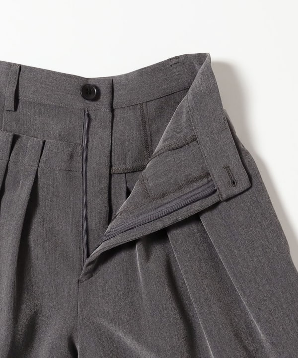 Double-waisted, pleated wide-leg pants
