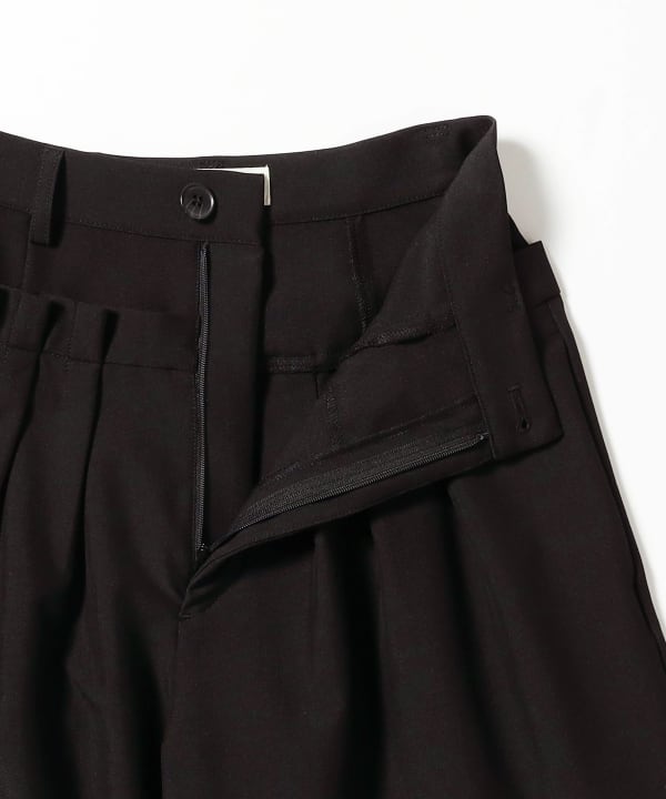 Double-waisted, pleated wide-leg pants