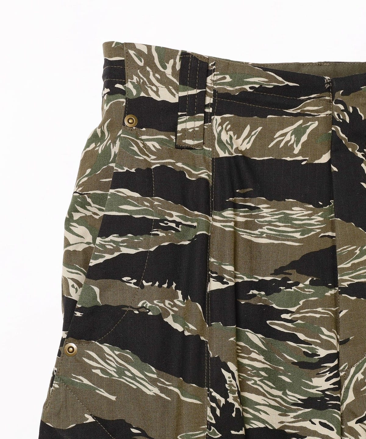 Ray BEAMS（レイ ビームス）○YOHEI OHNO / Camo Short Cargo（パンツ