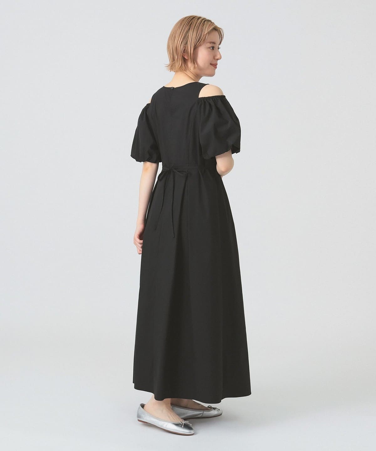 anana アナナ　ショルダースリットパフスリーブワンピース anana（アナナ）の「ショルダースリットパフスリーブワンピース