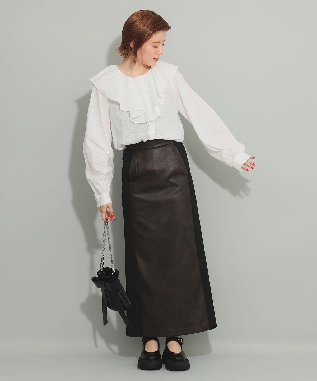 新品タグ付き Ray BEAMS ピンタック シャーリング スカート