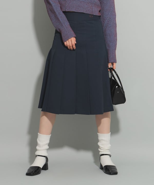 Ray BEAMS（レイ ビームス）【別注】FRED PERRY / Pleated Skirt（スカート ミディ・ミモレ丈スカート）通販｜BEAMS