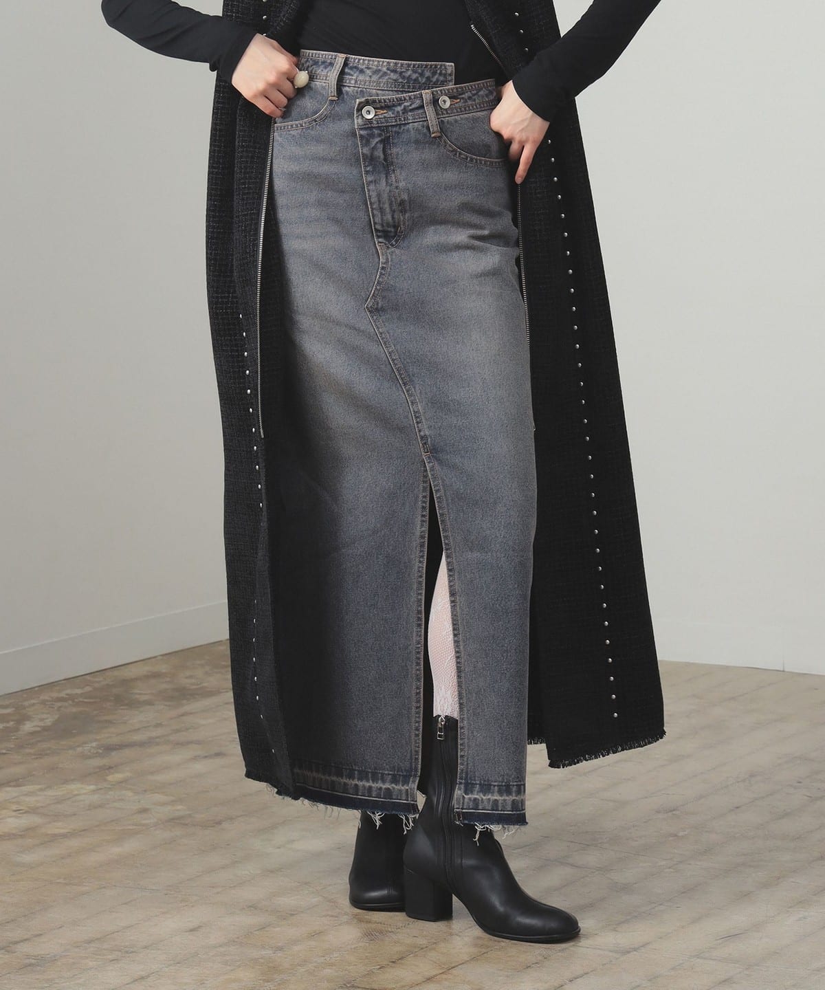 Ray BEAMS（レイ ビームス）デニム サイド スタッズ スカート