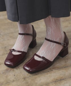 ストラップ ベルト パンプス