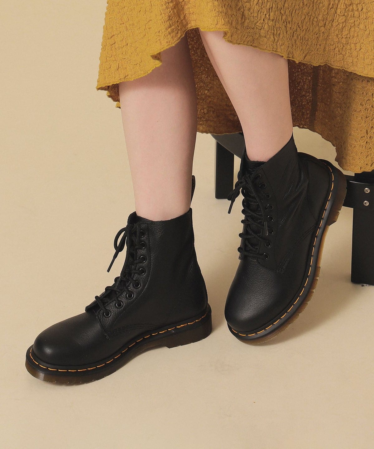 Ray BEAMS Ray BEAMS Dr.Martens PASCAL 8 hole boots (shoes boots