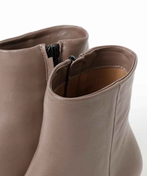 FABIO RUSCONI × Ray BEAMS / ショートブーツ39 新品 Ray BEAMS（レイ ビームス）〇FABIO RUSCONI / ボリューム