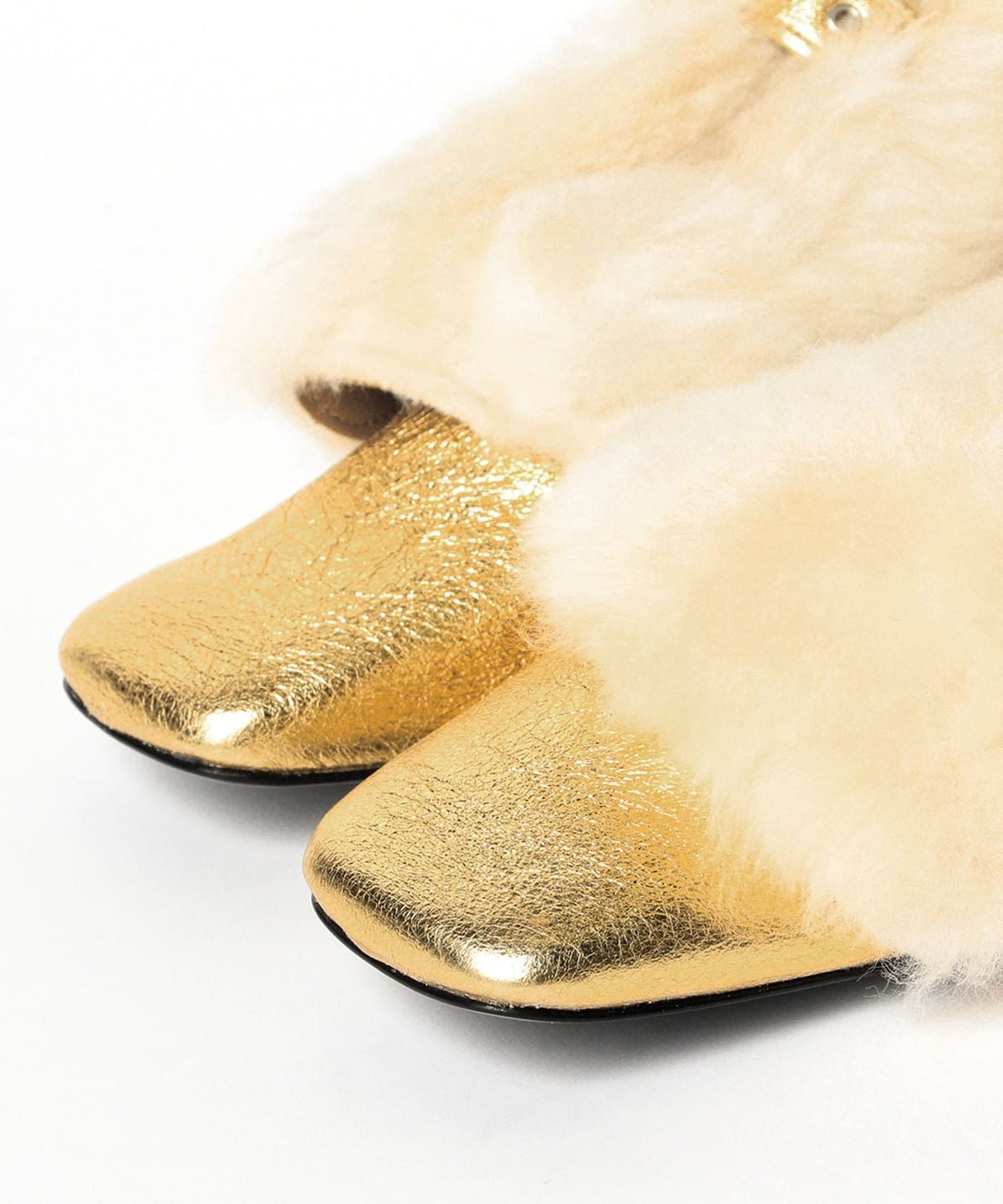 Ray BEAMS（レイ ビームス）TOGA PULLA SHOE / FUR MARY JANE