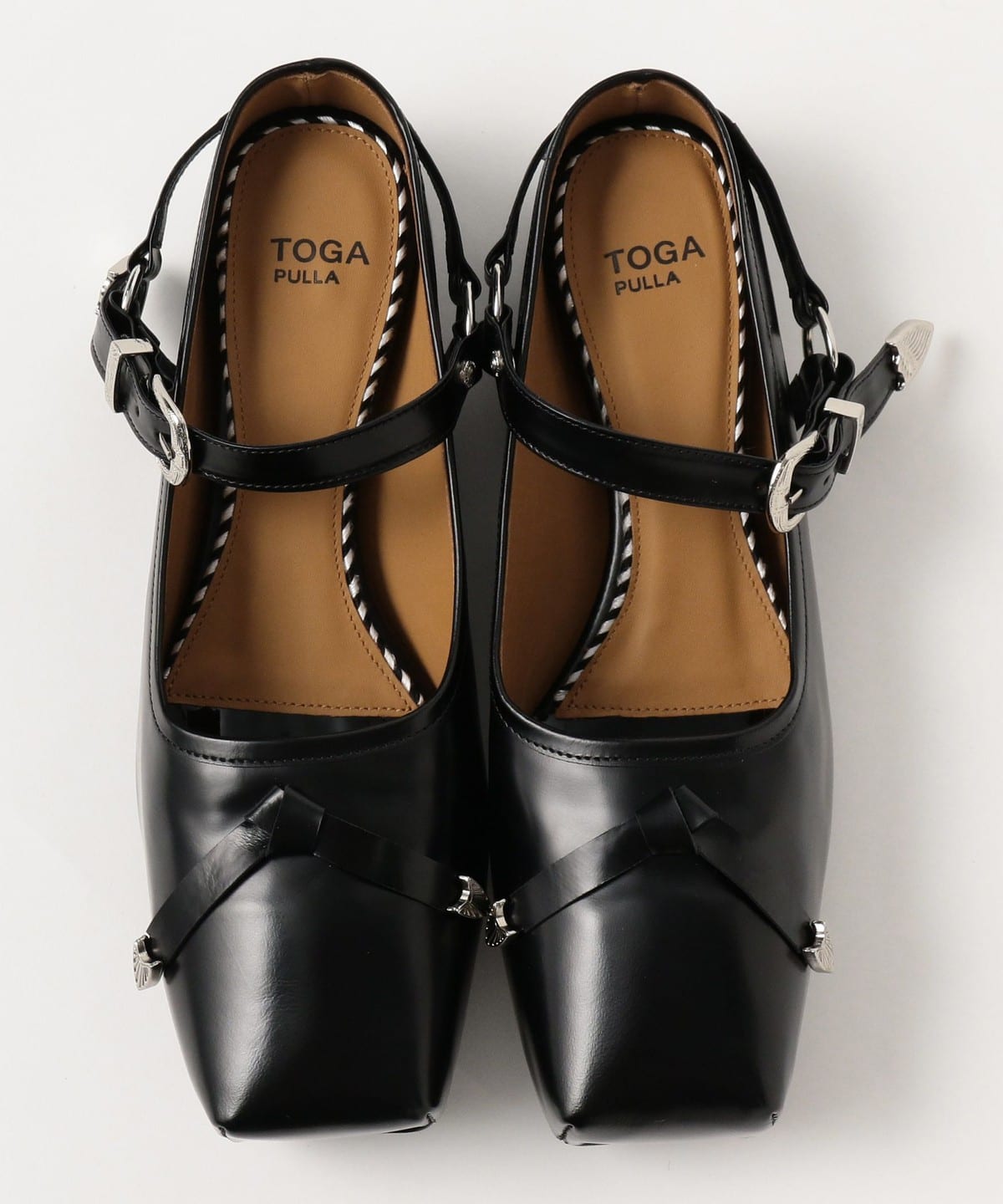 Ray BEAMS（レイ ビームス）TOGA PULLA / SQUARE TOE STRAP BALLET