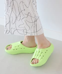 UGG / FoamO Slide