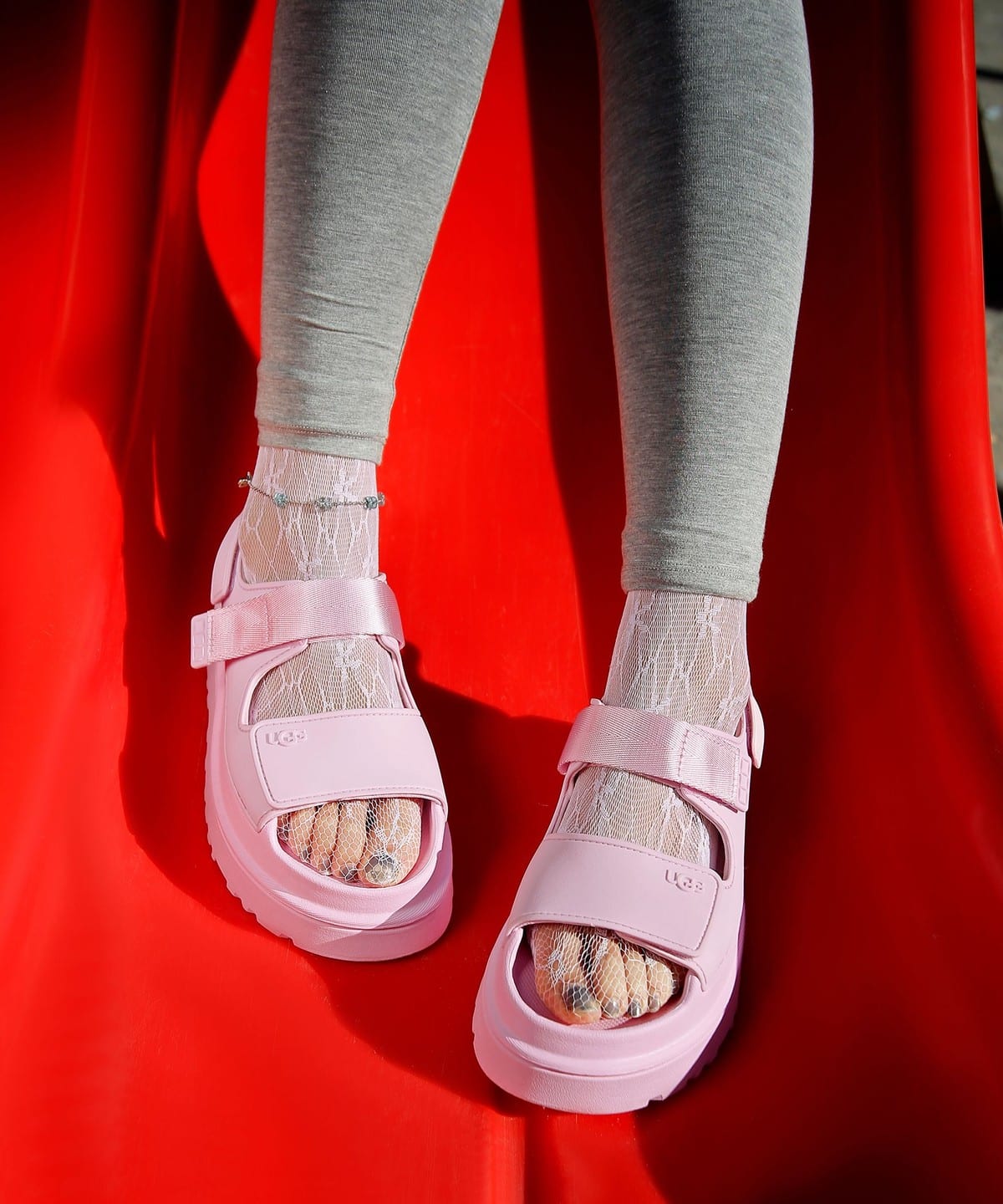 Ray BEAMS Ray BEAMS UGG(R) Golden Glow 涼鞋（鞋子/涼鞋）可BEAMS購買