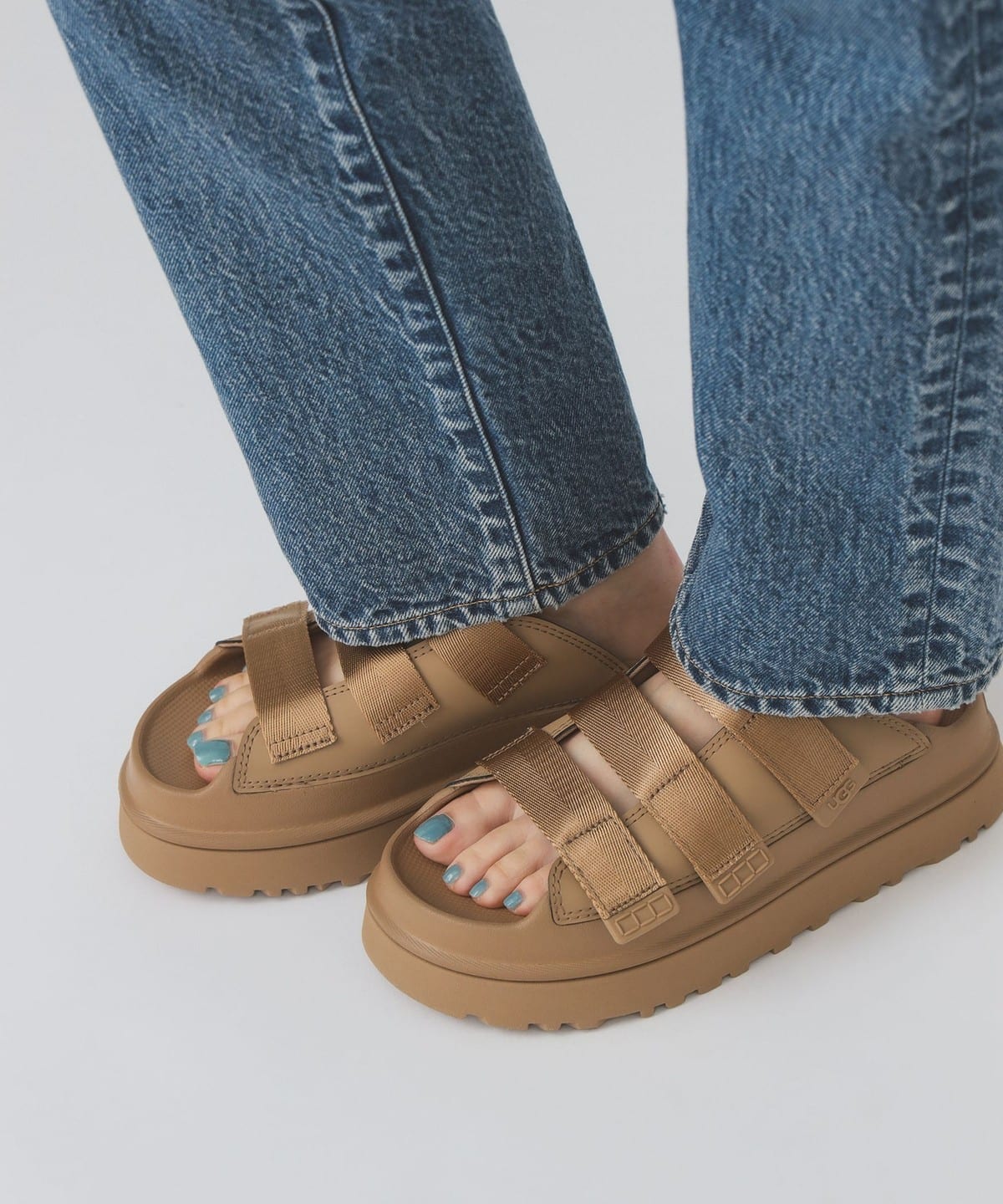 Ray BEAMS（レイ ビームス）UGG(R) / GoldenGlow Slide（シューズ