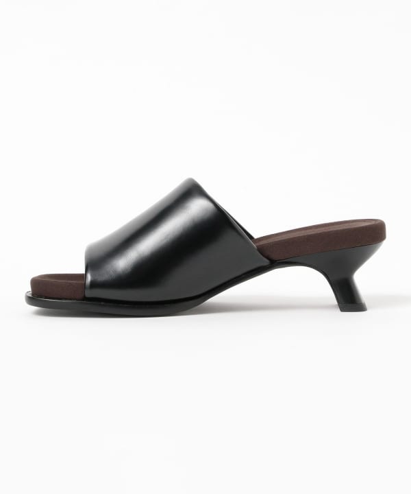 ALM. / RABBIT PUFFY SANDALS