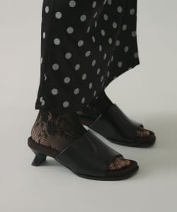 ALM. / RABBIT PUFFY SANDALS