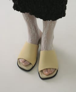 ALM. / RABBIT PUFFY SANDALS
