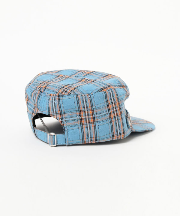 Star embroidered check cap
