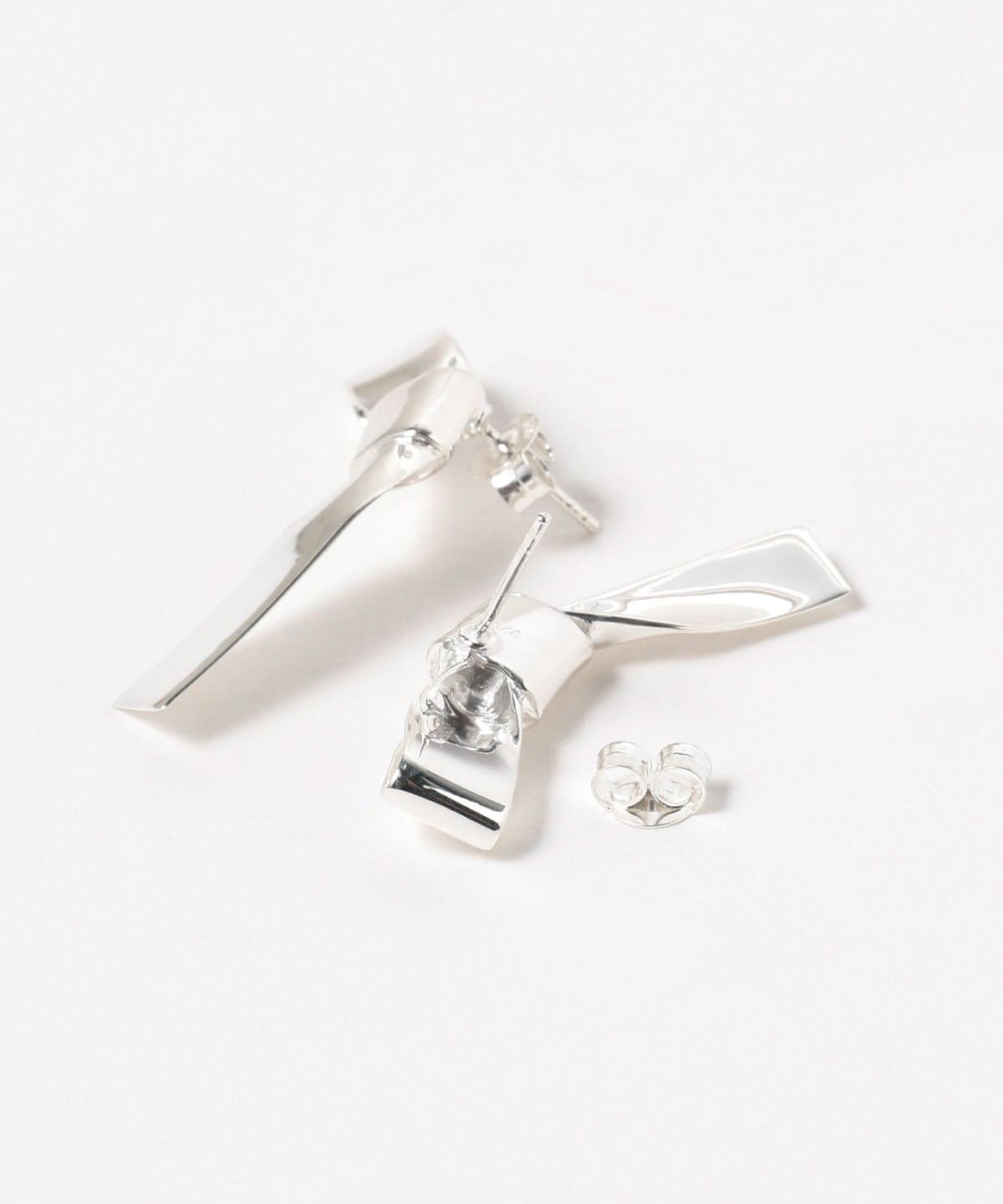 Ray BEAMS Ray BEAMS ANNIKA INEZ / Small Cravat earrings (accessory