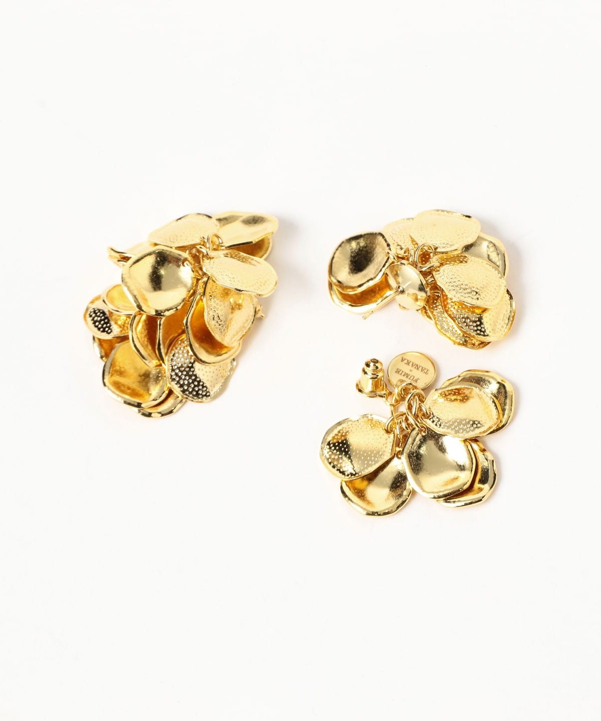 *お花と崩し淡路のアシメピアス*【No.53】 Ray BEAMS（レイ ビームス）FUMIE＝TANAKA / Sand Flower Pierce