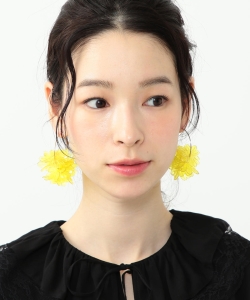 Ray BEAMS / 花びら ピアス