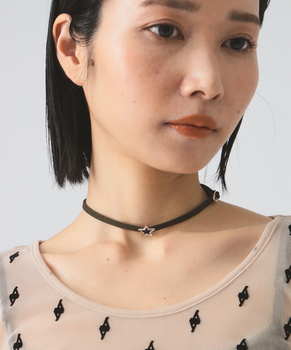 フェイク スエード チョーカー アクセサリー WOMEN KHAKI ONE SIZE