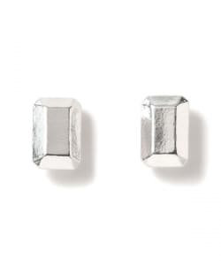 シルバー スクエア スタッズ ピアス