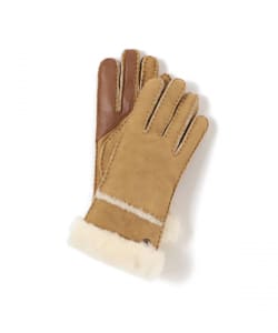 UGG(R) / SEAMED TECH GLOVE BX