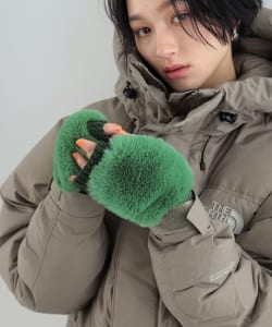 ▲Ray BEAMS / フェイクファー レッキス ハンドウォーマー