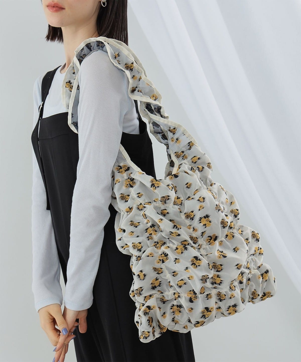 Ray BEAMS [別注Ray BEAMS Casselini / 提花褶邊托特包 (bag