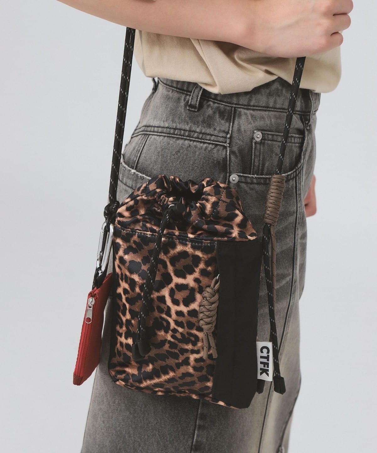 Ray BEAMS Ray BEAMS CONTROL FREAK / Nylon Handy Shoulder (Bag