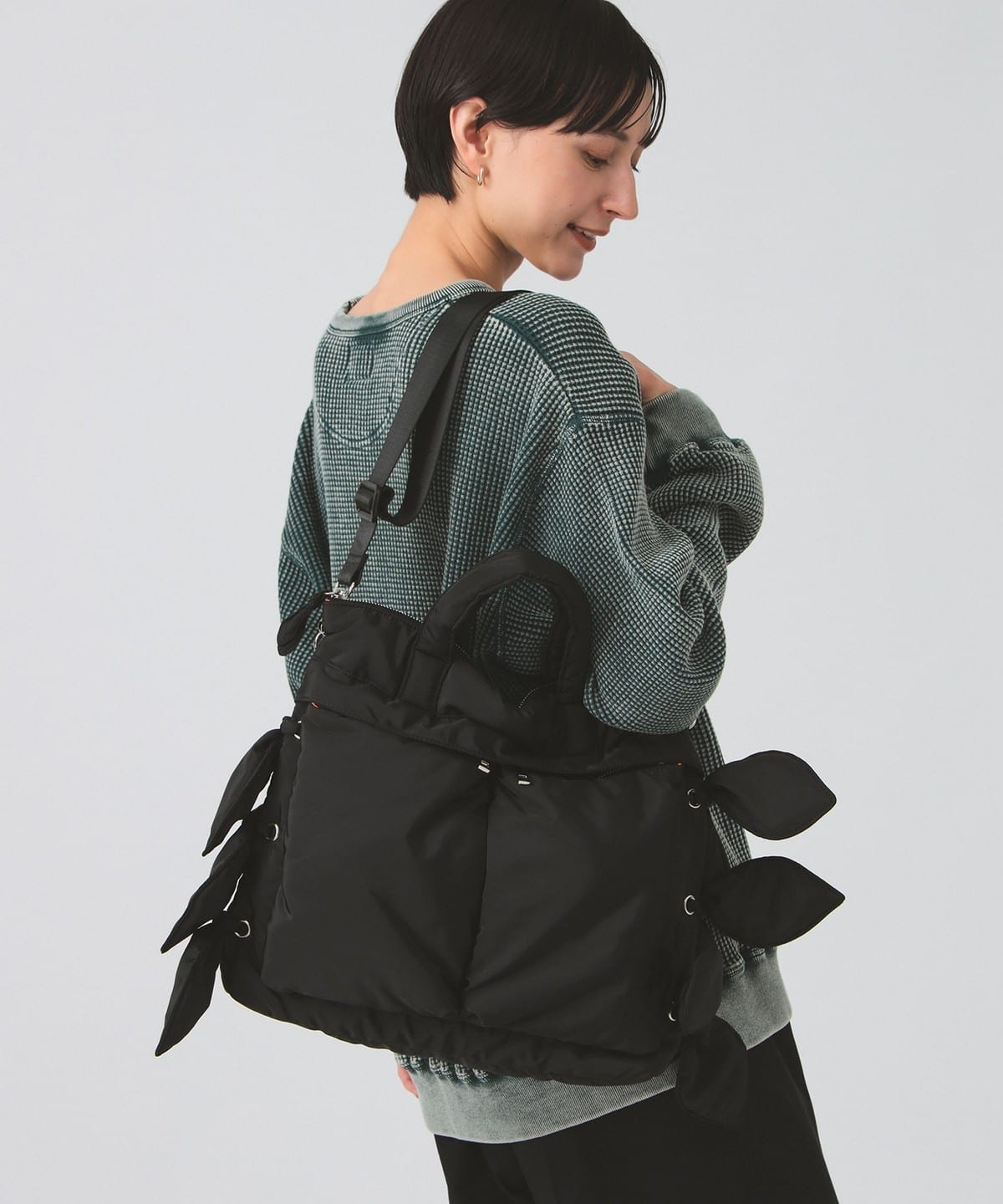 【WEB限定】【別注】Casselini キャセリーニ / リボン ヘルメット バッグ バッグ WOMEN BLACK ONE SIZE 【WEB限定】【別注】Casselini キャセリーニ / リボン ヘルメット バッグ バッグ WOMEN BLACK ONE SIZE