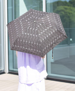 Ray BEAMS / ミグノンフラワー 刺繍 折りたたみ 日傘