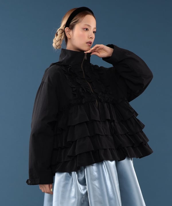 【+10%ポイントUP】フリル フード ブルゾン Model : H163 B77 W60 H83　Size : ONE SIZE