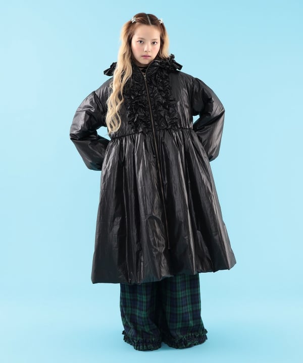 【+10%ポイントUP】フリル 中綿 フード コート Model : H163 B77 W60 H83　Size : ONE SIZE