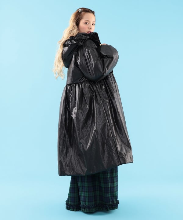 【+10%ポイントUP】フリル 中綿 フード コート Model : H163 B77 W60 H83　Size : ONE SIZE