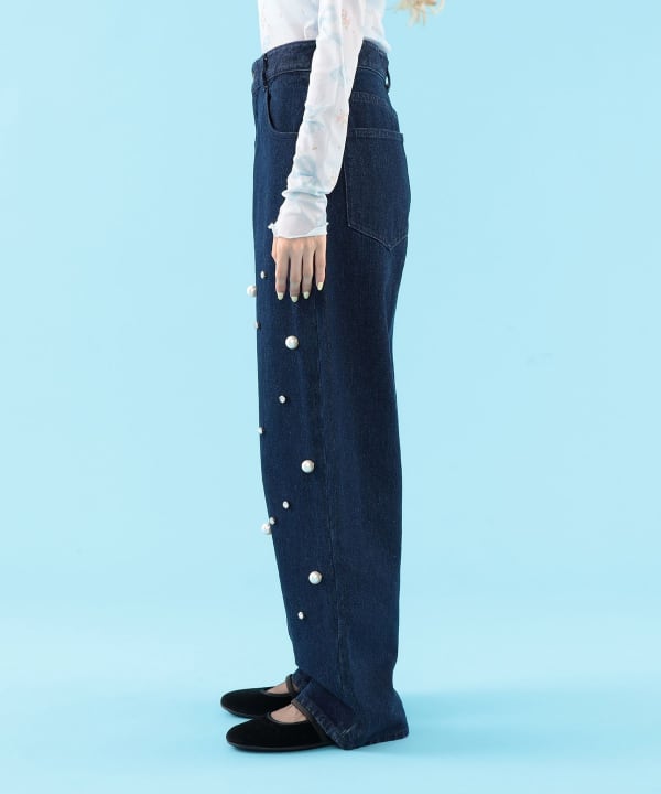 【+10%ポイントUP】パール & ビジュー デニム パンツ Model : H163 B77 W60 H83　Size : ONE SIZE