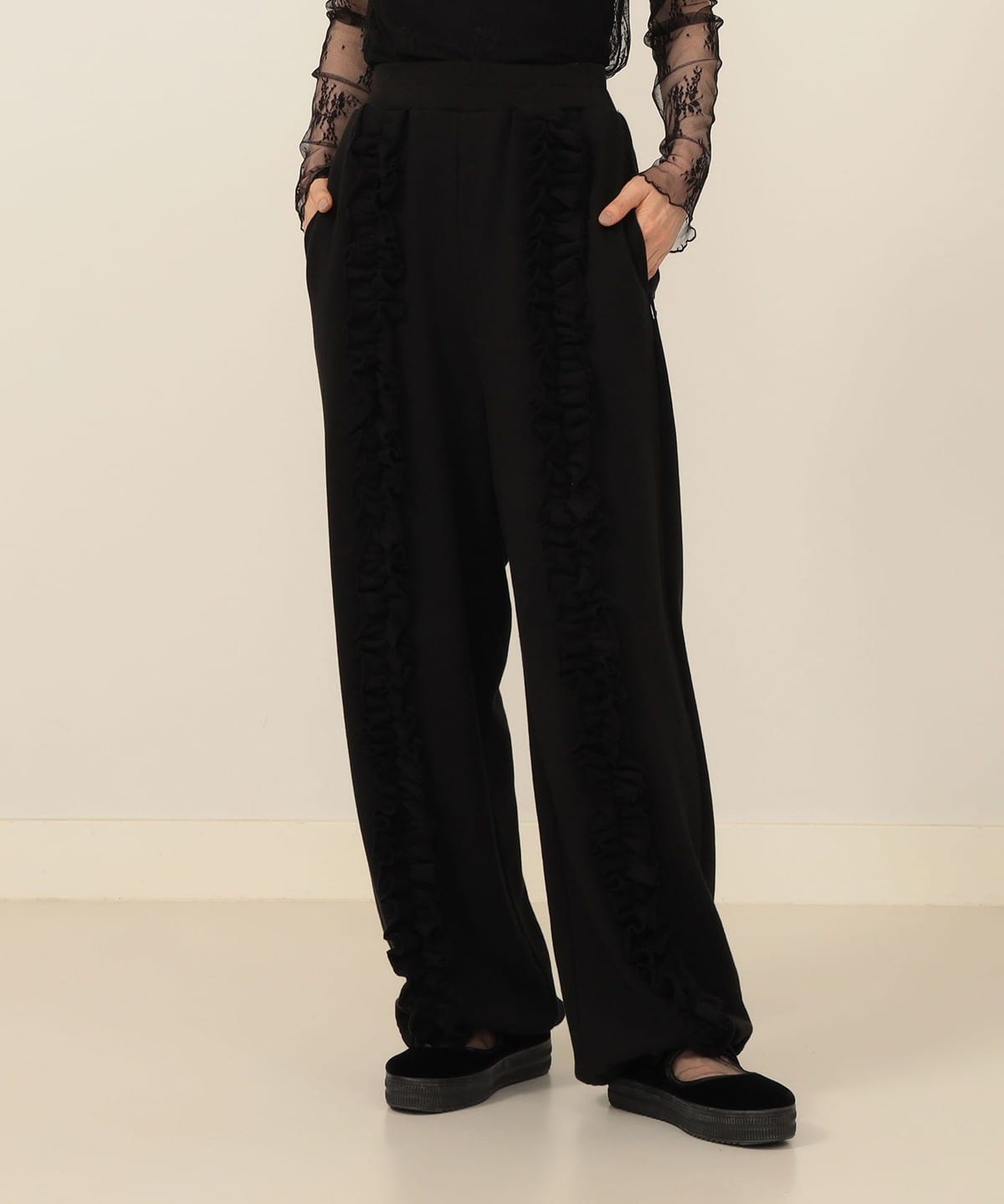 フリルスウェット パンツ パンツ WOMEN BLACK M フリルスウェット パンツ パンツ WOMEN BLACK M