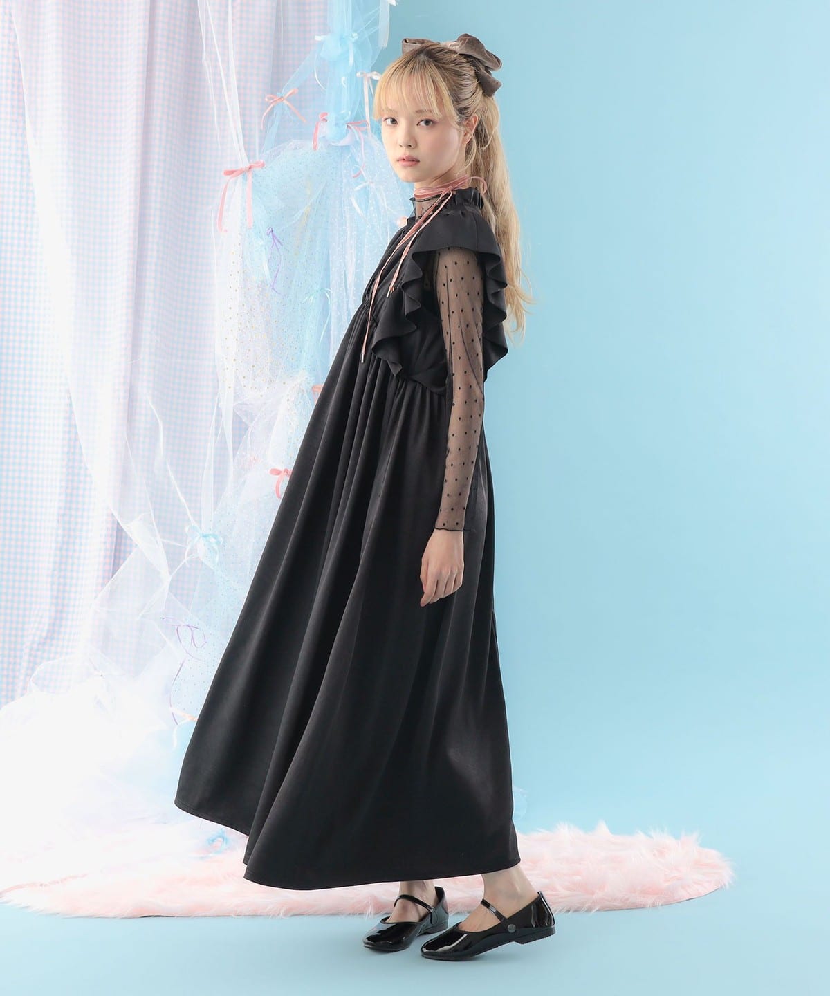 CAROLINA GLASER（カロリナ グレイサー）フリルスリーブ Vネック 