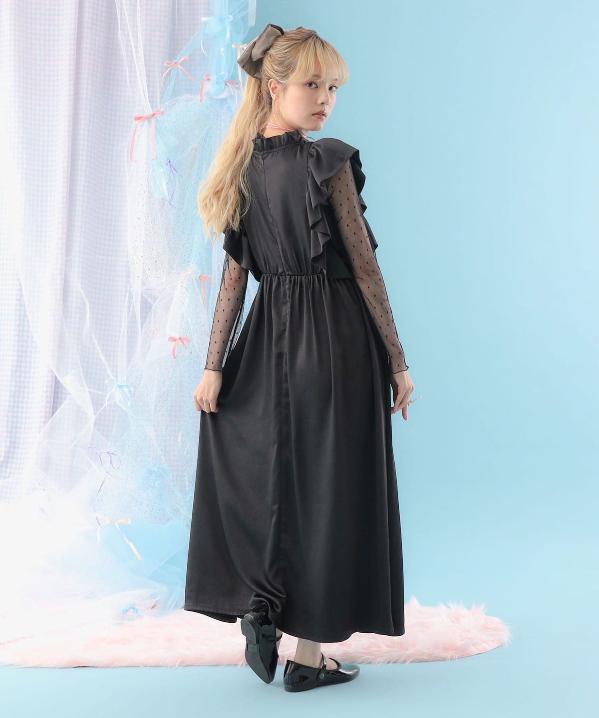 CAROLINA GLASER（カロリナ グレイサー）フリルスリーブ Vネック