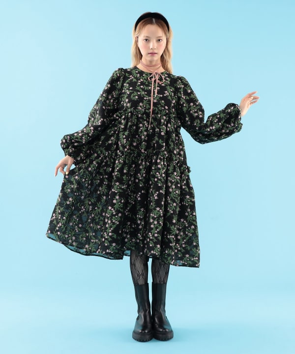【+10%ポイントUP】ジャカード ティアード ワンピース Model : H163 B77 W60 H83　Size : ONE SIZE