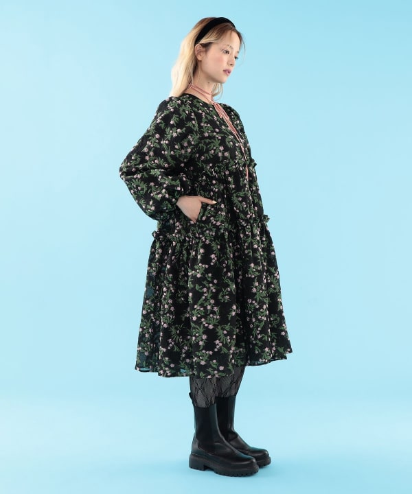 【+10%ポイントUP】ジャカード ティアード ワンピース Model : H163 B77 W60 H83　Size : ONE SIZE