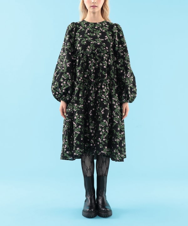 【+10%ポイントUP】ジャカード ティアード ワンピース Model : H163 B77 W60 H83　Size : ONE SIZE